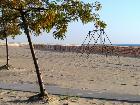 Areia muito fina, há diversas dunas