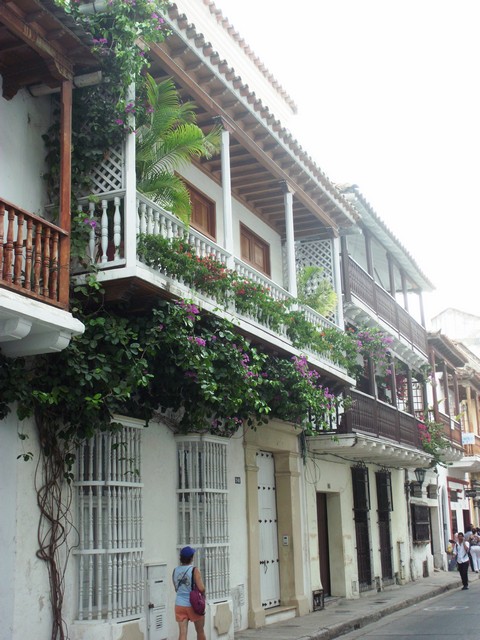 110512_cobo_perambulando_pela_cidade_velha_de_cartagena_35