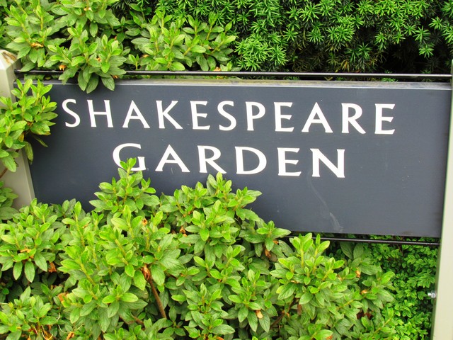 110714_plst_115_rose_test_garden